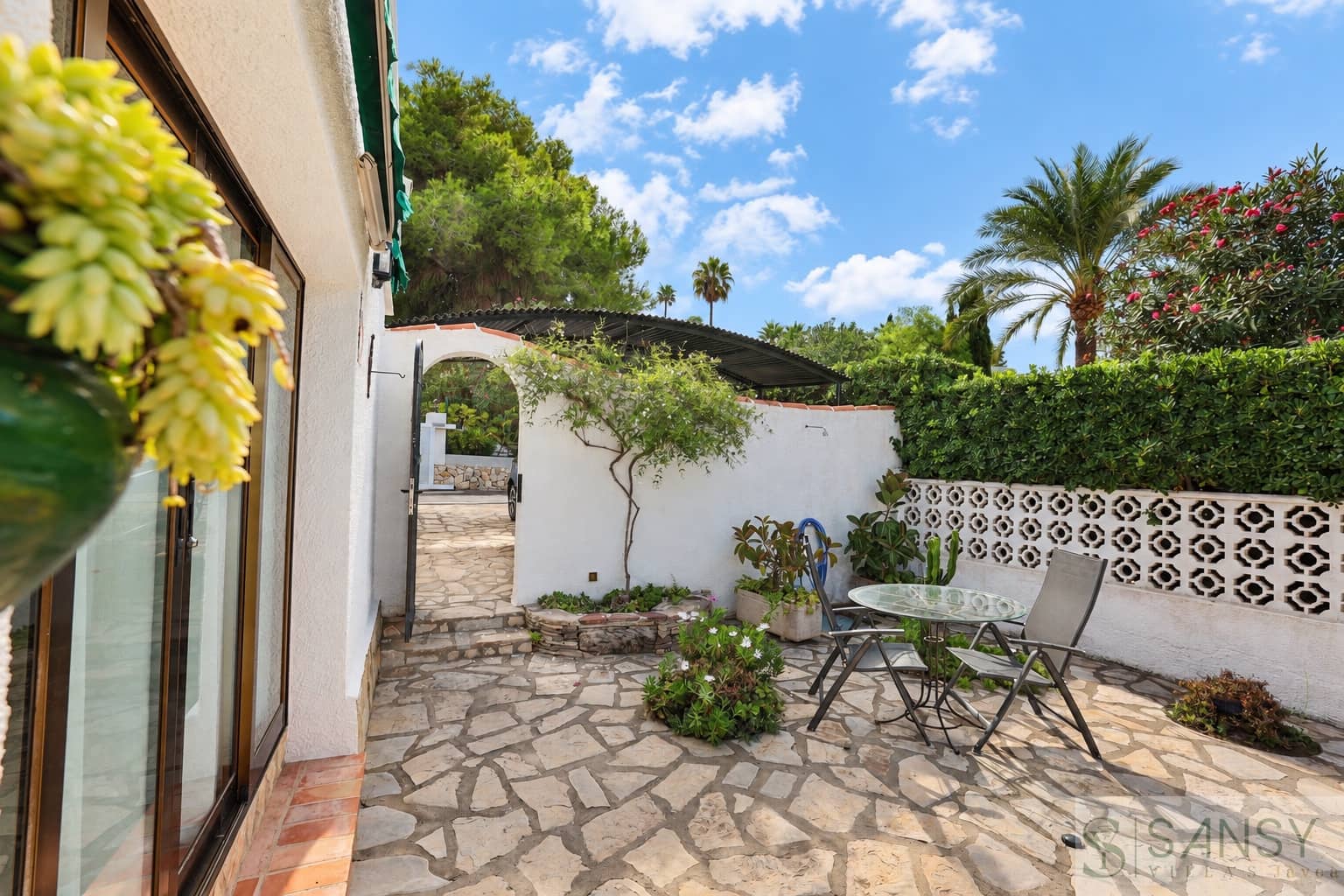 4 Zimmer Villa zu verkaufen in Javea / Xabia mit Pool Garage - 695.000 € (Ref: 10163976)