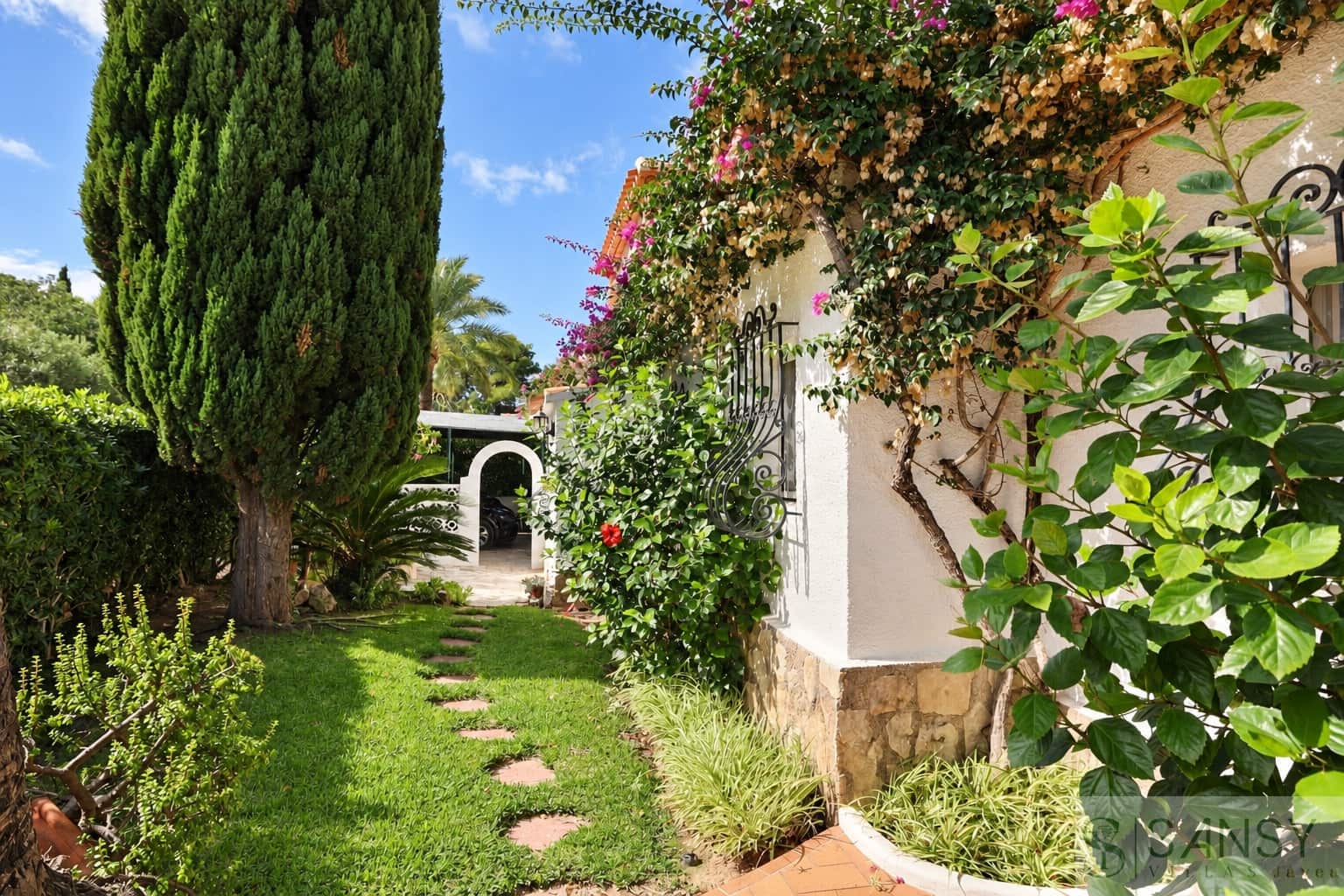 4 Zimmer Villa zu verkaufen in Javea / Xabia mit Pool Garage - 695.000 € (Ref: 10163976)