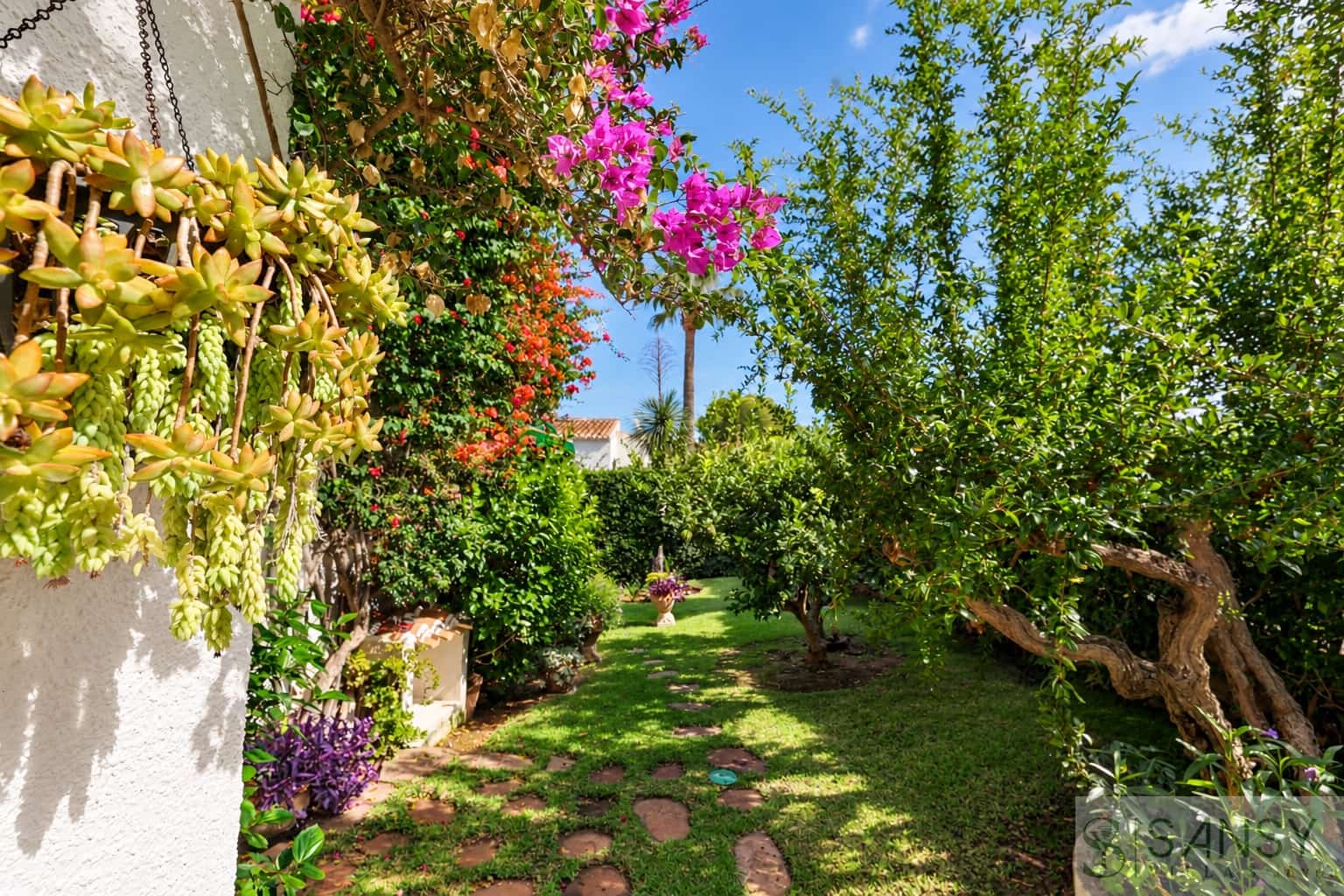 4 Zimmer Villa zu verkaufen in Javea / Xabia mit Pool Garage - 695.000 € (Ref: 10163976)
