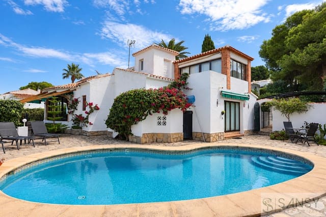 4 Zimmer Villa zu verkaufen in Puerto, Javea / Xàbia mit Pool Garage - 695.000 € (Ref: 10163976)