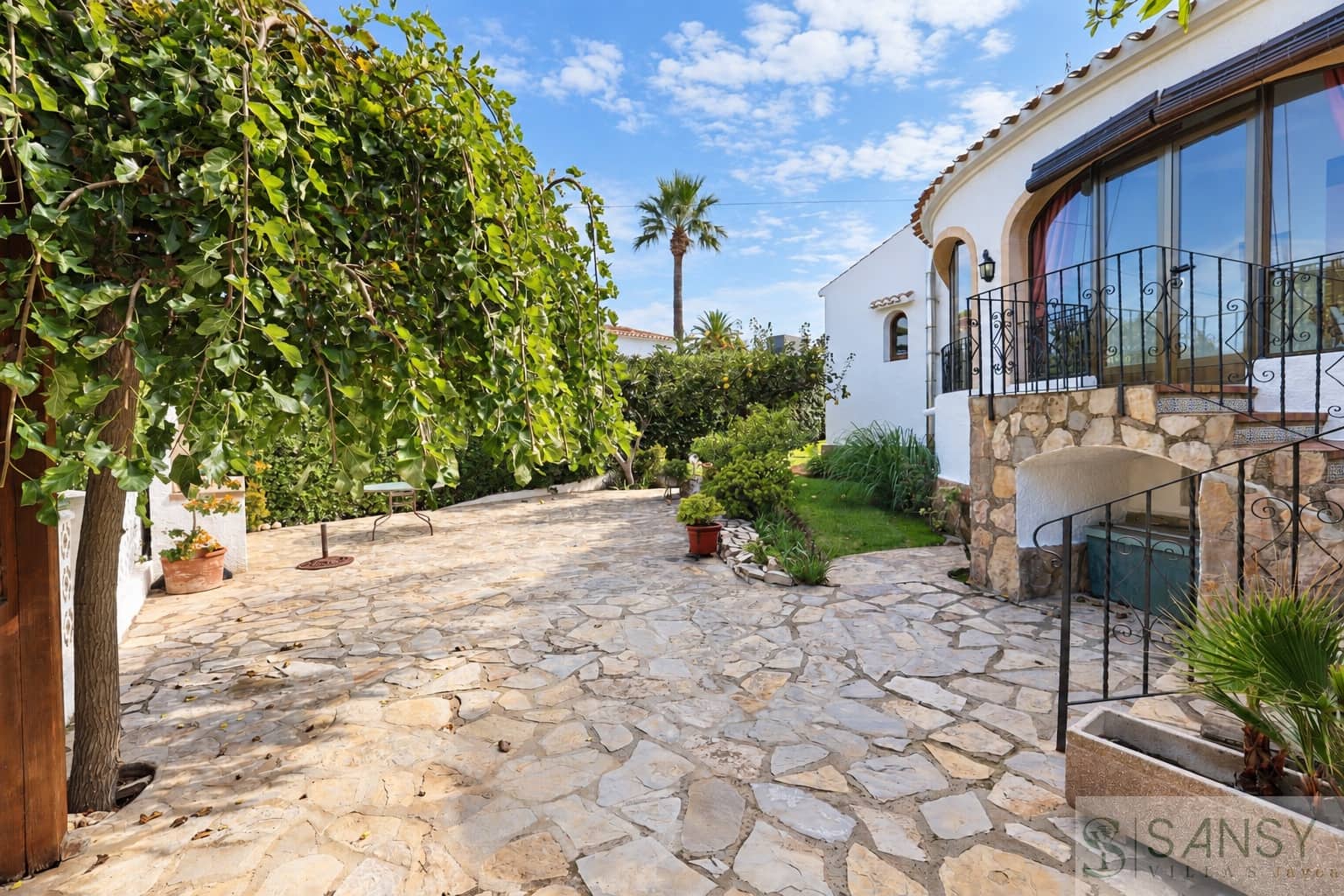 4 Zimmer Villa zu verkaufen in Javea / Xabia mit Pool Garage - 695.000 € (Ref: 10163976)