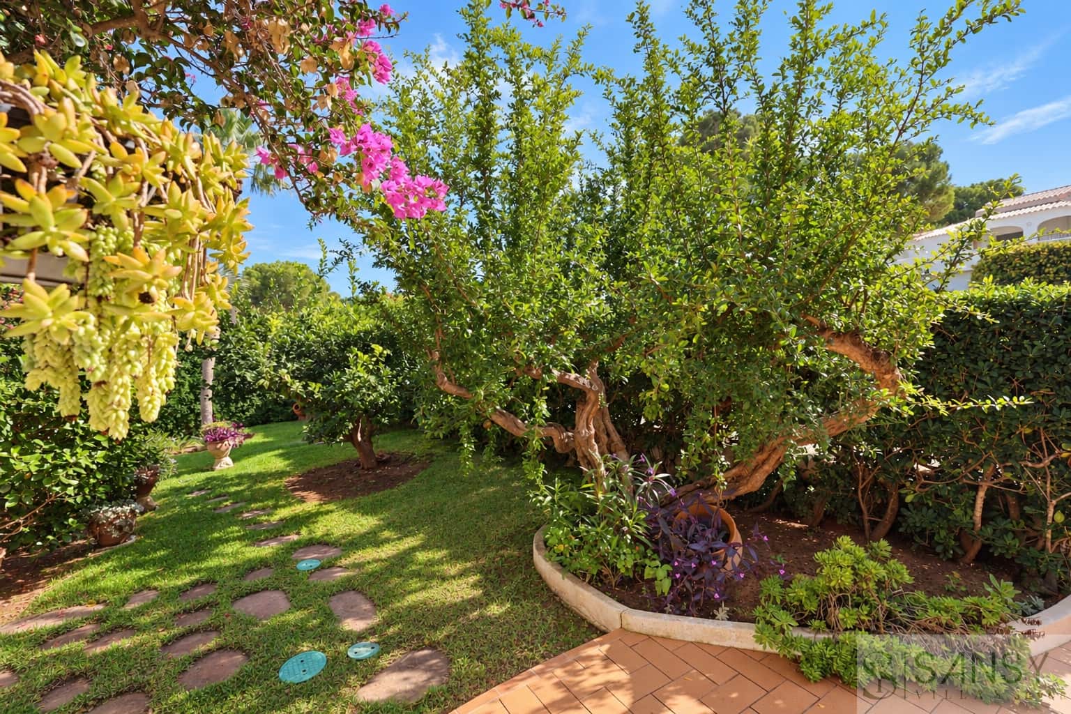 4 Zimmer Villa zu verkaufen in Javea / Xabia mit Pool Garage - 695.000 € (Ref: 10163976)