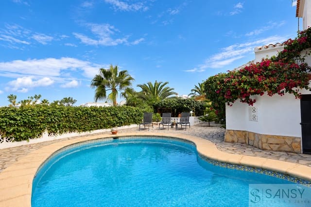 4 Zimmer Villa zu verkaufen in Puerto, Javea / Xàbia mit Pool Garage - 695.000 € (Ref: 10163976)