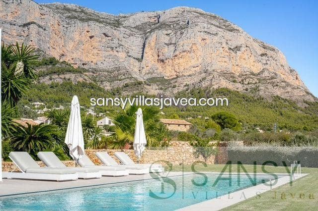 4 slaapkamer Villa te koop in Javea / Xabia met garage - € 1.895.000 (Ref: 7267526)