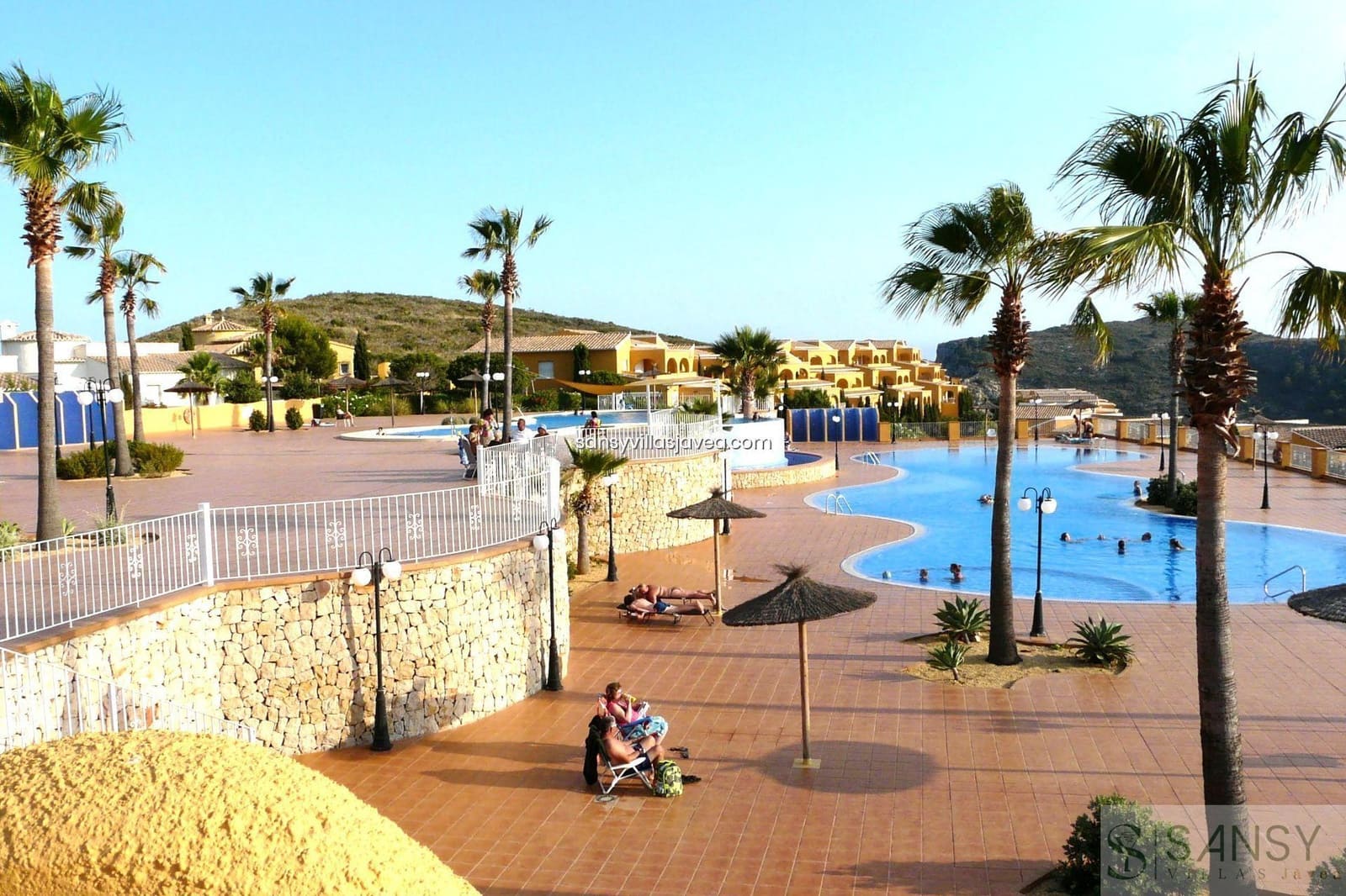 2 slaapkamer Appartement te koop in Cumbre del Sol met zwembad - € 193.000 (Ref: 7394805)