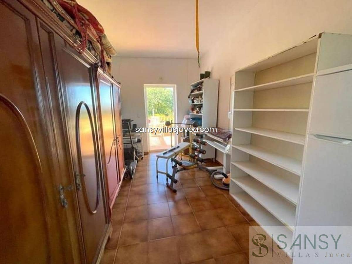 7 chambre Villa/Maison à vendre à Denia avec garage - 540 000 € (Ref: 7578635)