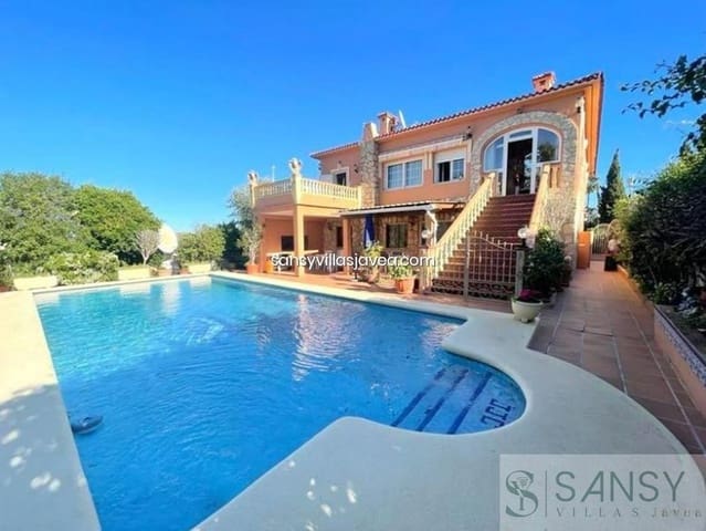 7 slaapkamer Villa te koop in El Montgó, Dénia met garage - € 540.000 (Ref: 7578635)