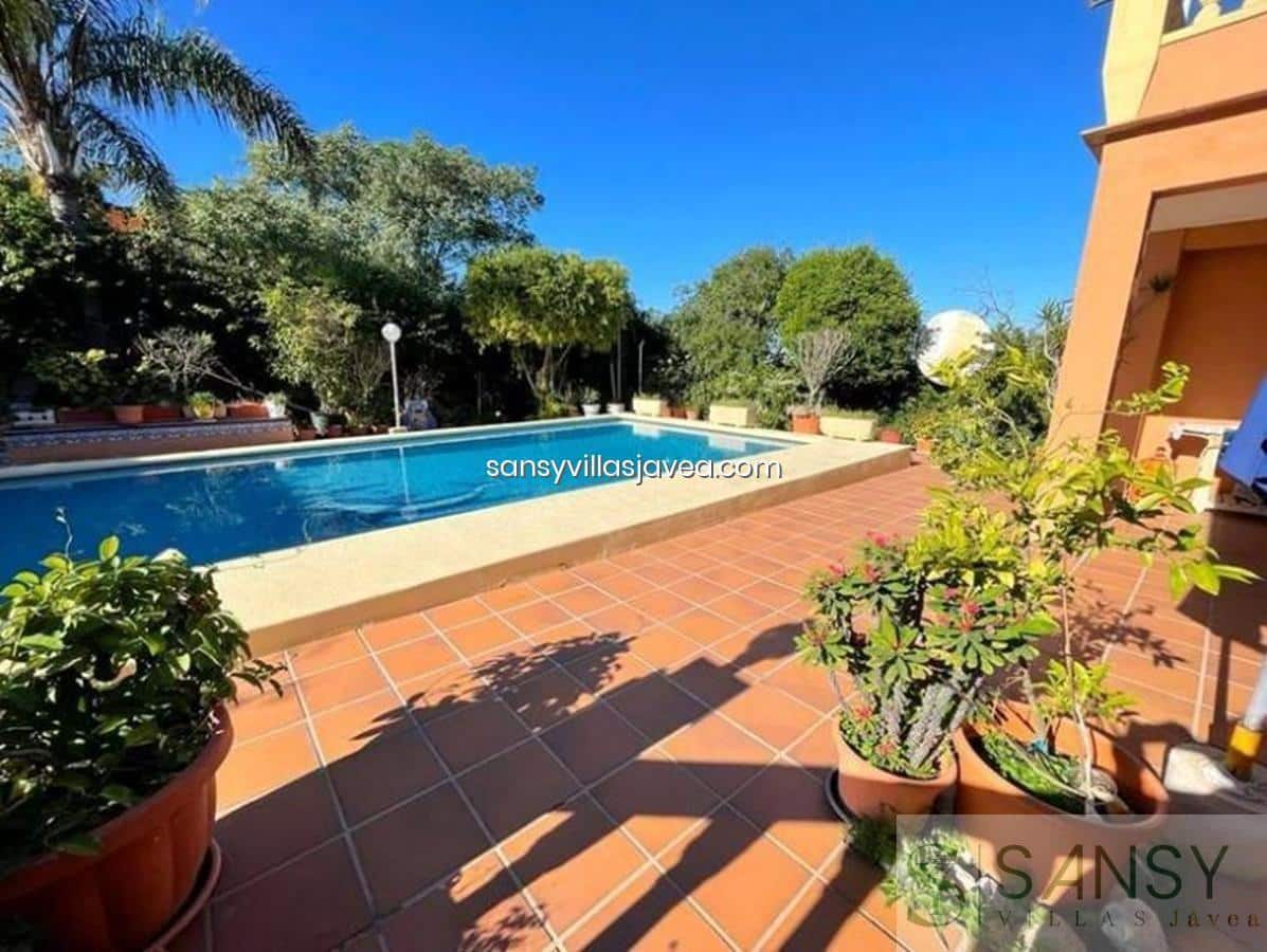 7 chambre Villa/Maison à vendre à Denia avec garage - 540 000 € (Ref: 7578635)