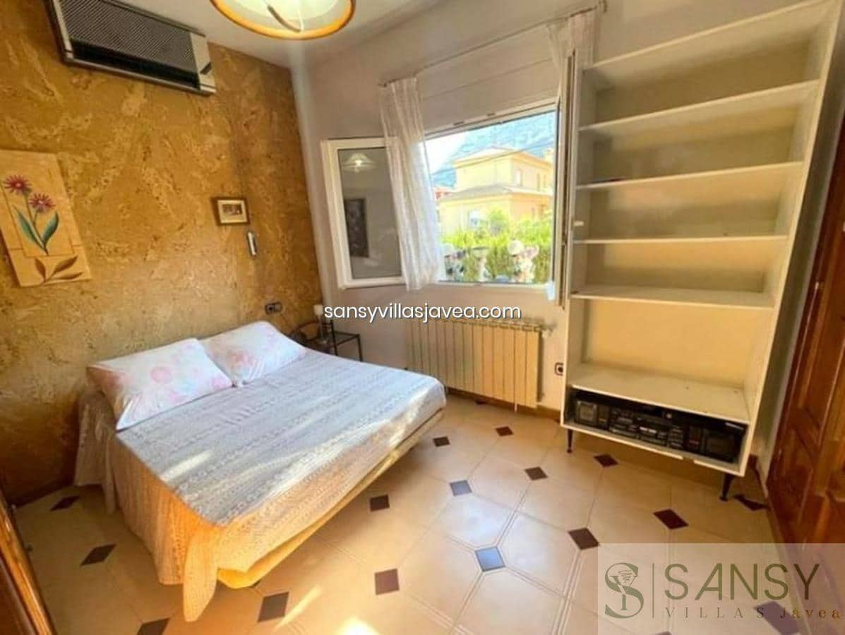 7 chambre Villa/Maison à vendre à Denia avec garage - 540 000 € (Ref: 7578635)