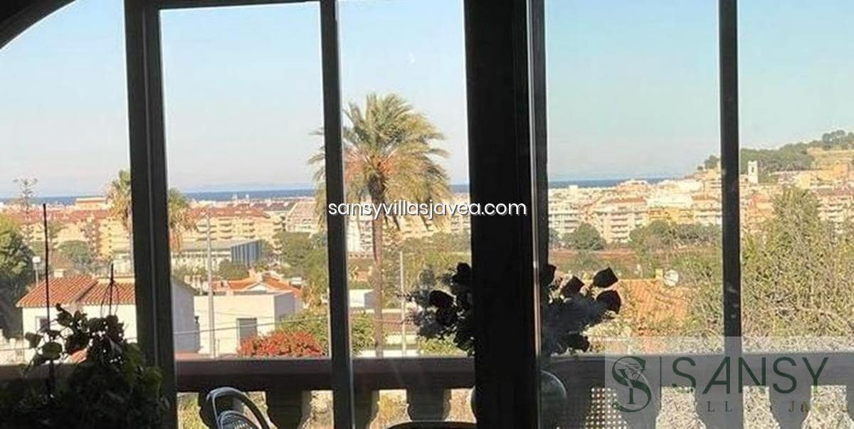 7 chambre Villa/Maison à vendre à Denia avec garage - 540 000 € (Ref: 7578635)