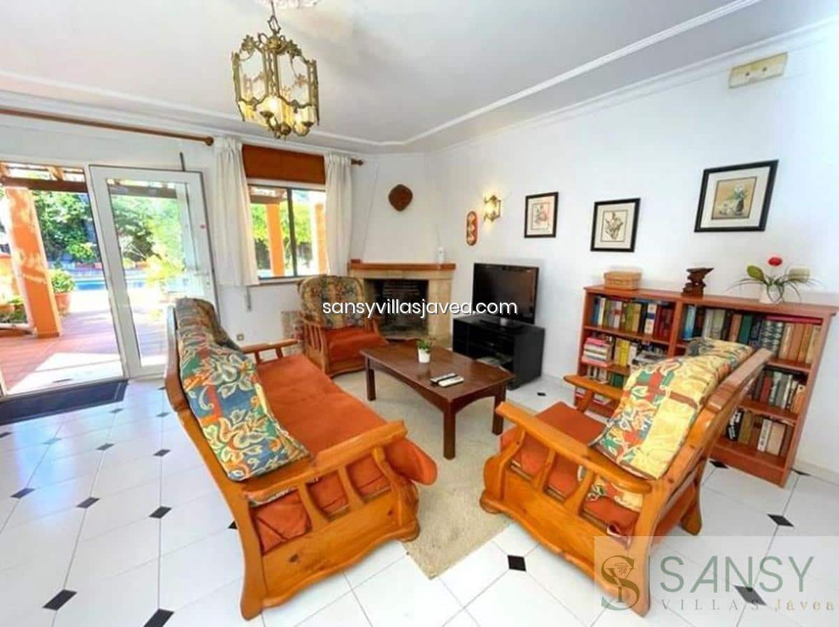 7 chambre Villa/Maison à vendre à Denia avec garage - 540 000 € (Ref: 7578635)