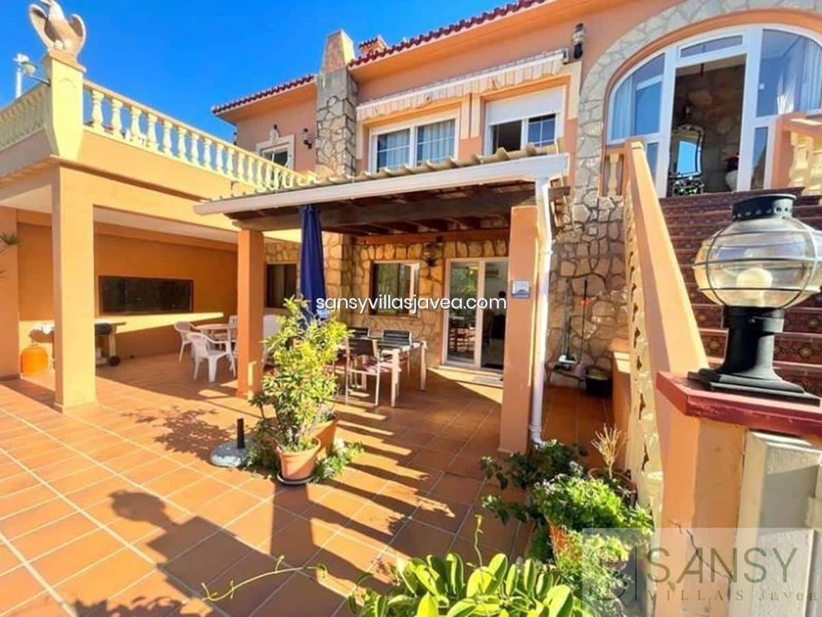 7 chambre Villa/Maison à vendre à Denia avec garage - 540 000 € (Ref: 7578635)