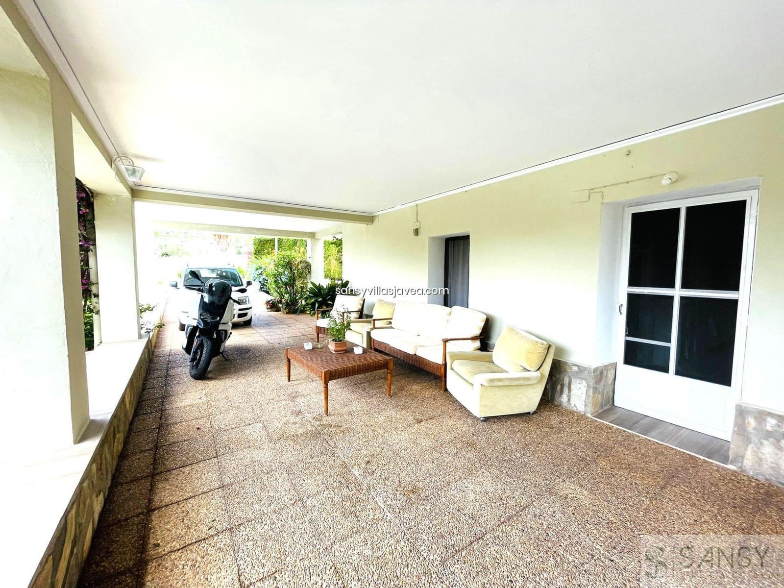 8 bedroom Finca/Country House for sale in Pedreguer - € 580,000 (Ref: 7970003)