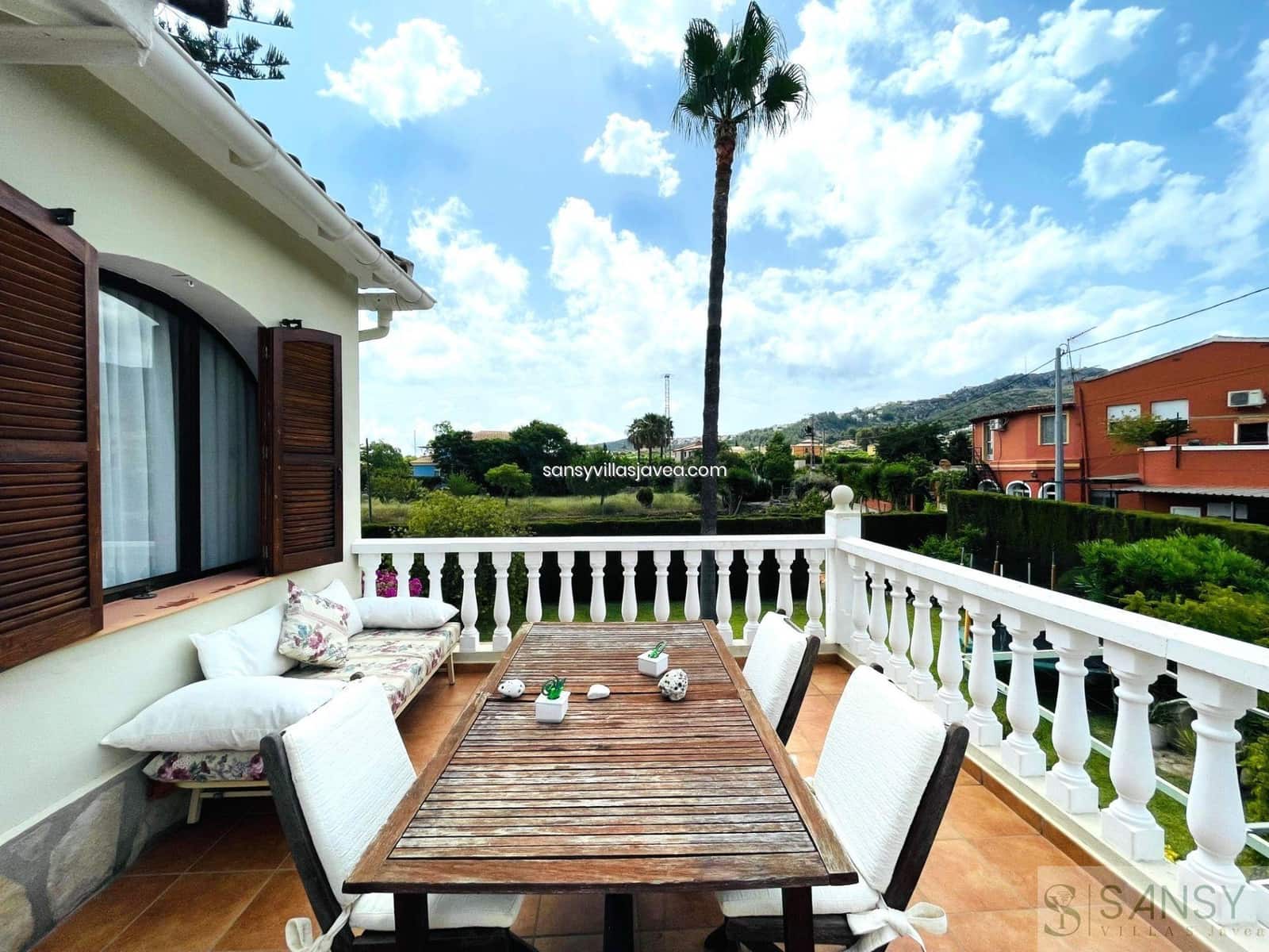 8 bedroom Finca/Country House for sale in Pedreguer - € 580,000 (Ref: 7970003)