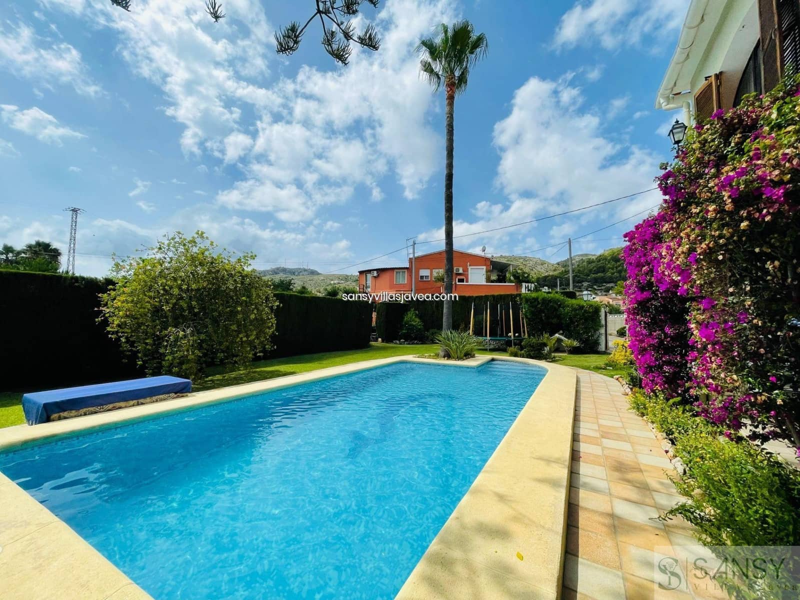 8 bedroom Finca/Country House for sale in Pedreguer - € 580,000 (Ref: 7970003)