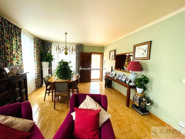 8 bedroom Finca/Country House for sale in Pedreguer - € 580,000 (Ref: 7970003)