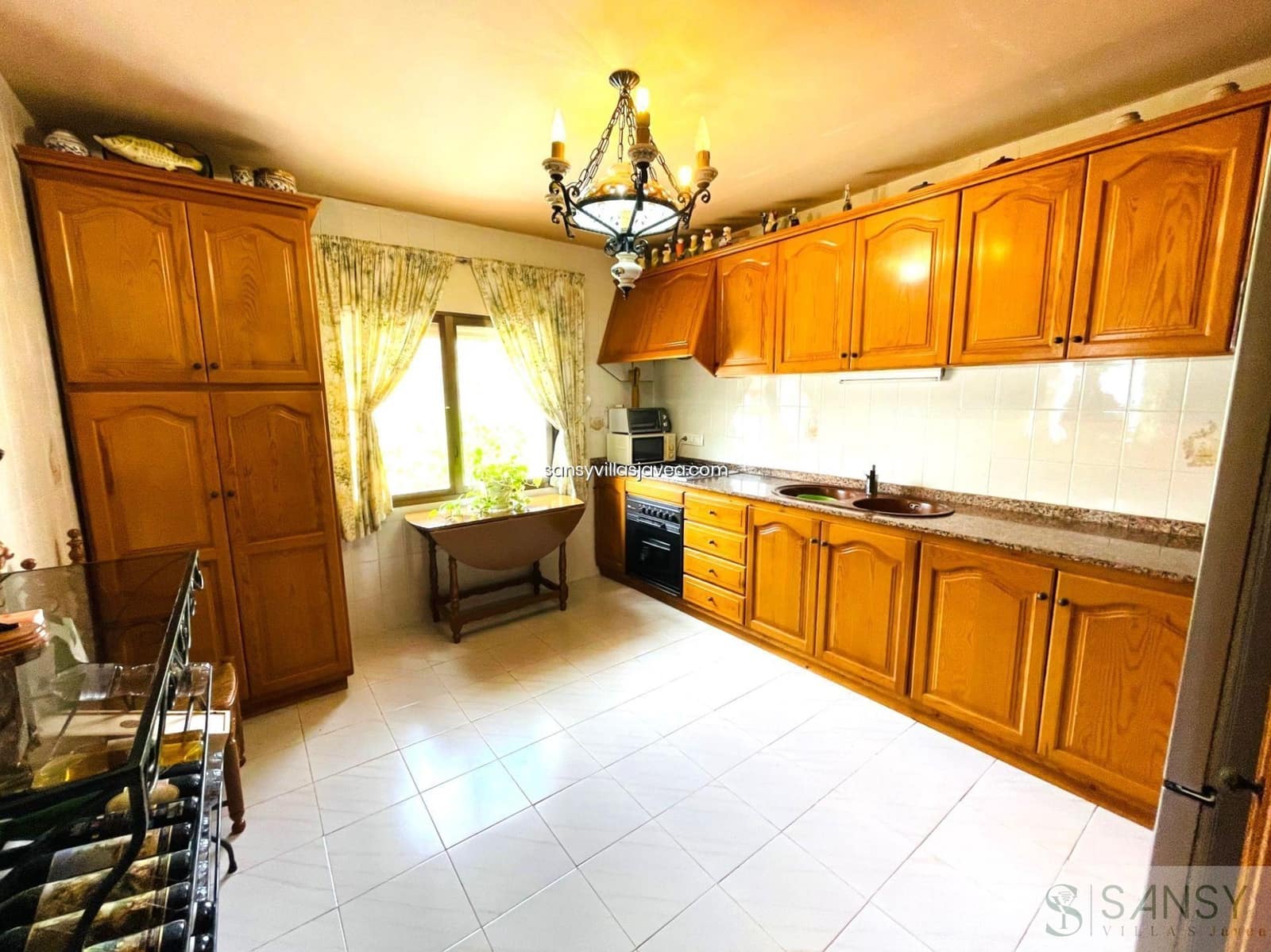 8 bedroom Finca/Country House for sale in Pedreguer - € 580,000 (Ref: 7970003)