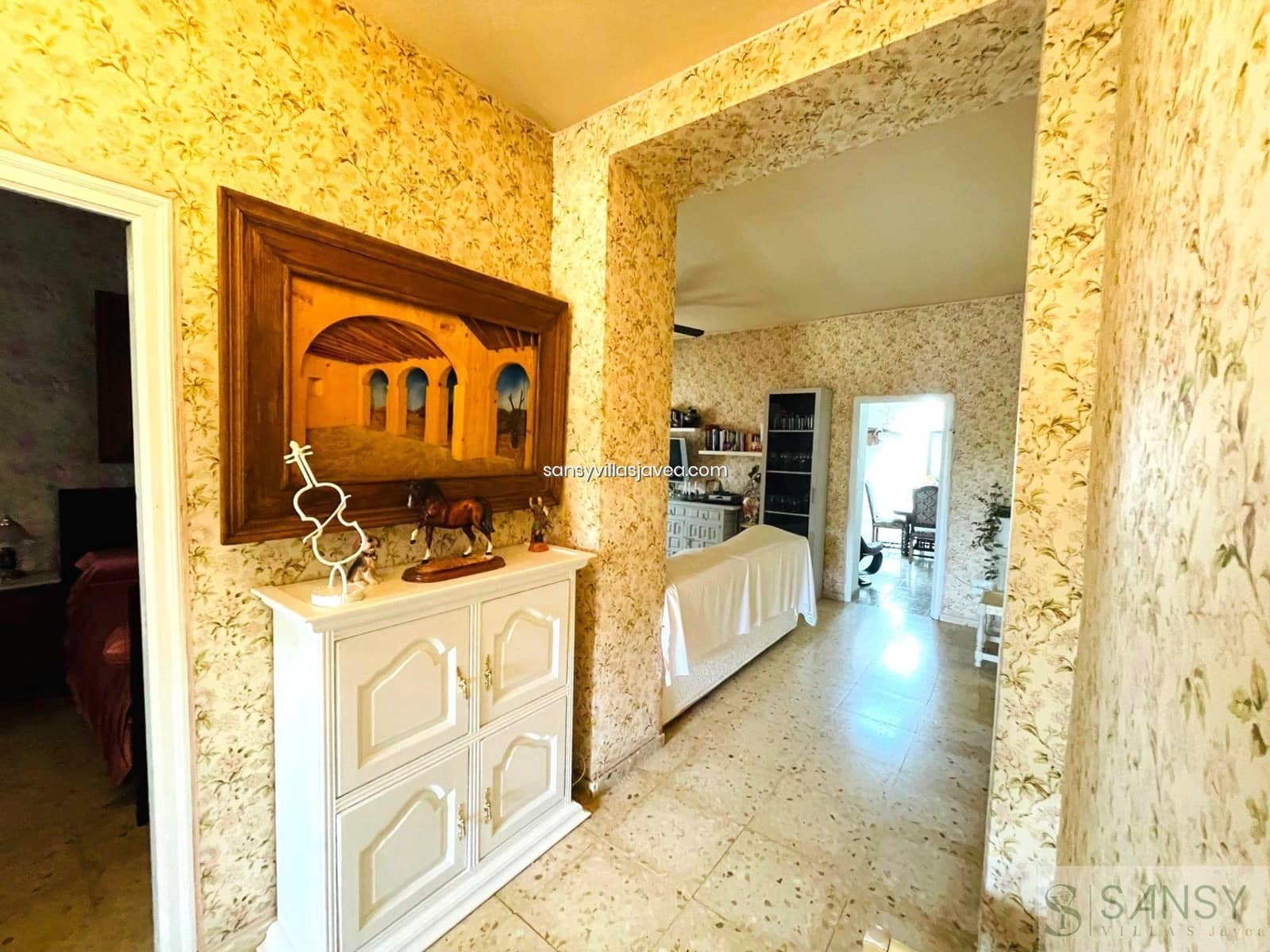 8 bedroom Finca/Country House for sale in Pedreguer - € 580,000 (Ref: 7970003)