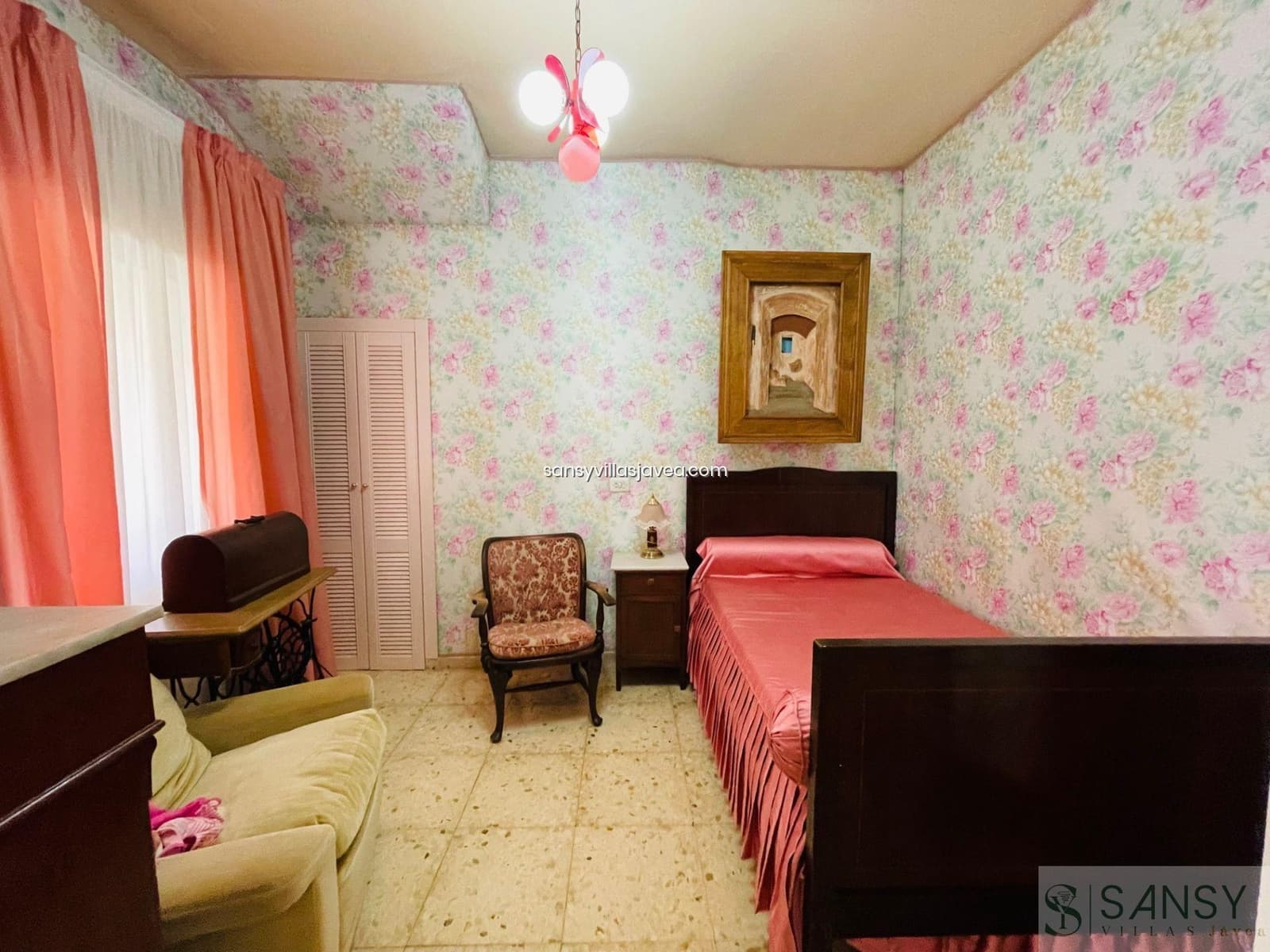 8 bedroom Finca/Country House for sale in Pedreguer - € 580,000 (Ref: 7970003)