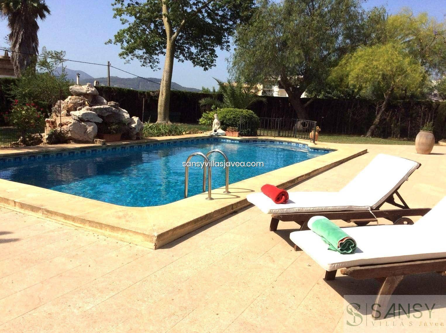 4 slaapkamer Villa te koop in Javea / Xabia met garage - € 1.590.000 (Ref: 8119293)