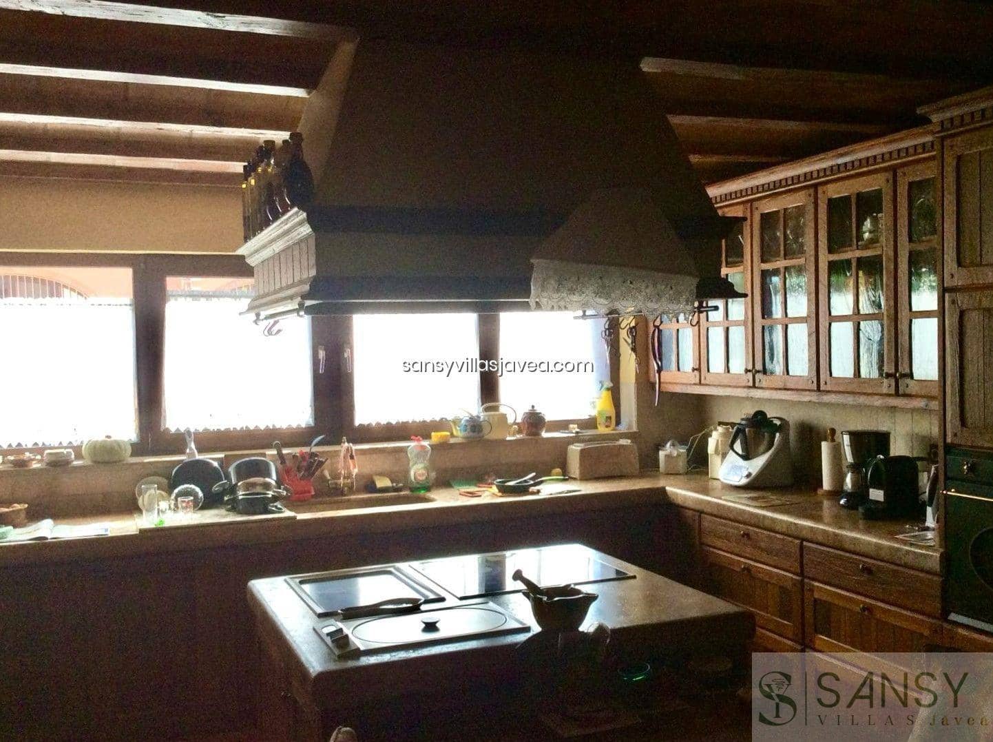 4 slaapkamer Villa te koop in Javea / Xabia met garage - € 1.590.000 (Ref: 8119293)