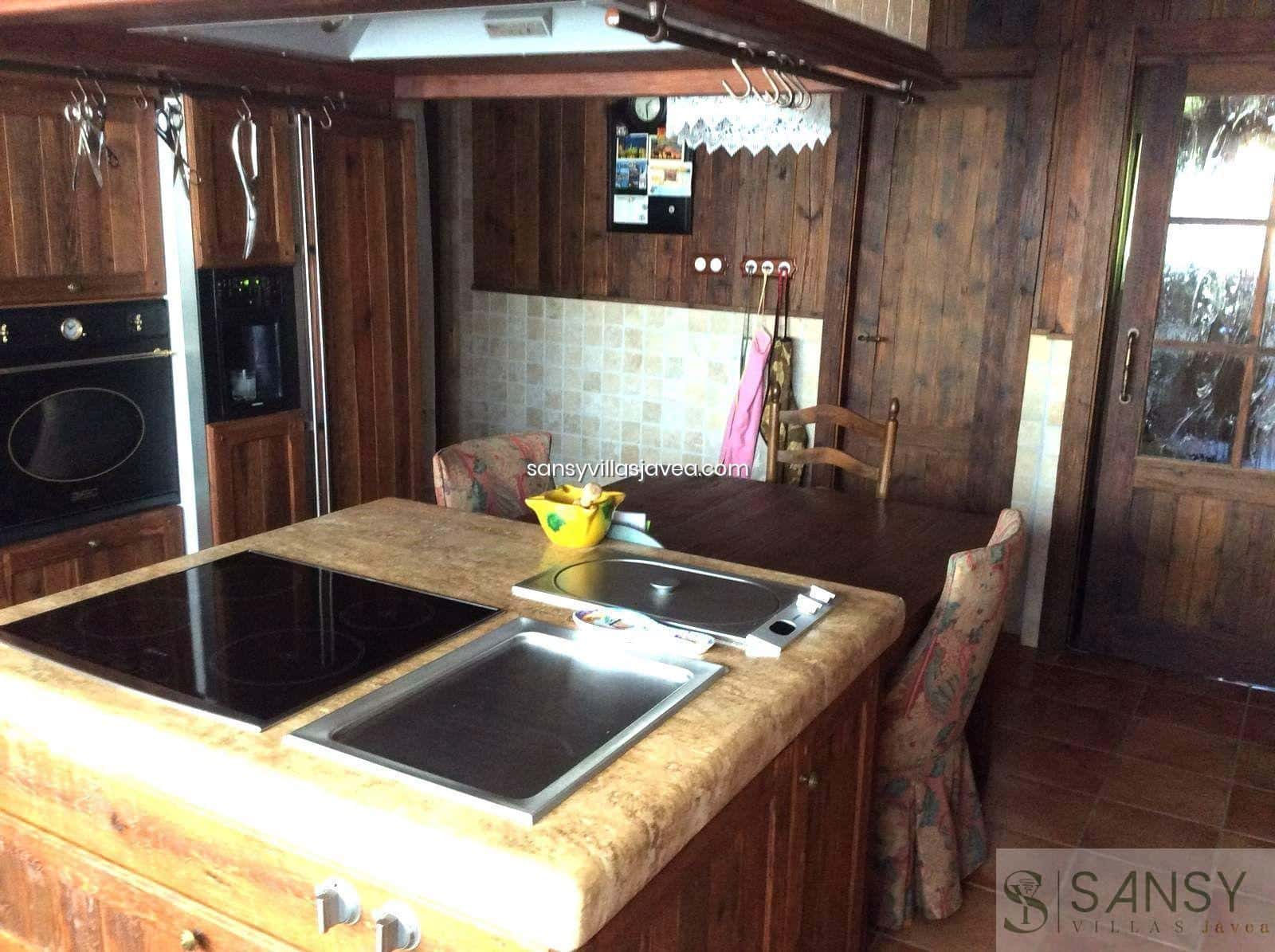 4 slaapkamer Villa te koop in Javea / Xabia met garage - € 1.590.000 (Ref: 8119293)