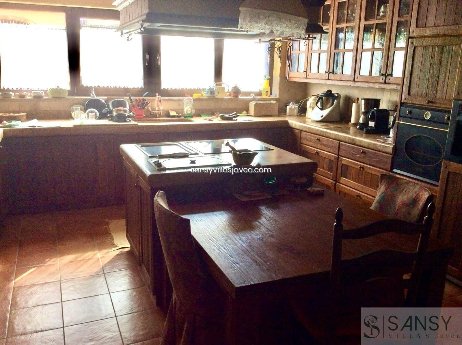 4 slaapkamer Villa te koop in Javea / Xabia met garage - € 1.590.000 (Ref: 8119293)