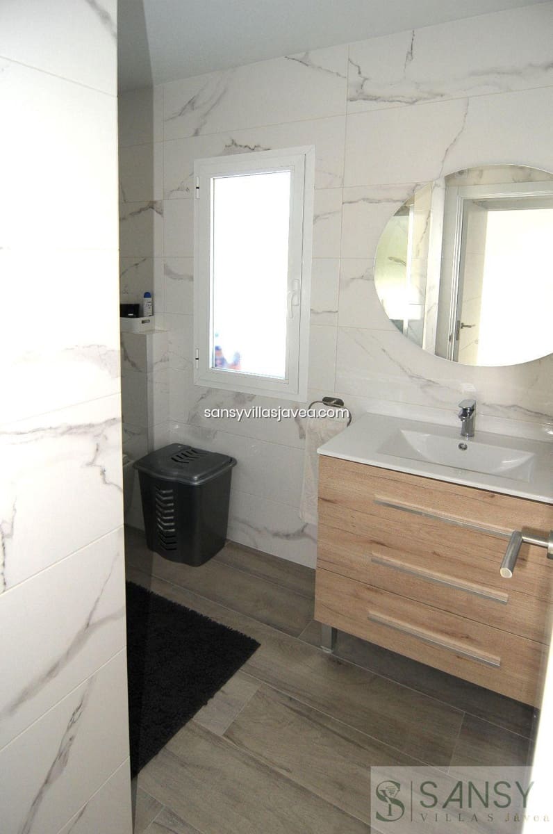 3 soverom Villa til salgs i Calpe / Calp med svømmebasseng garasje - € 480 000 (Ref: 8619716)