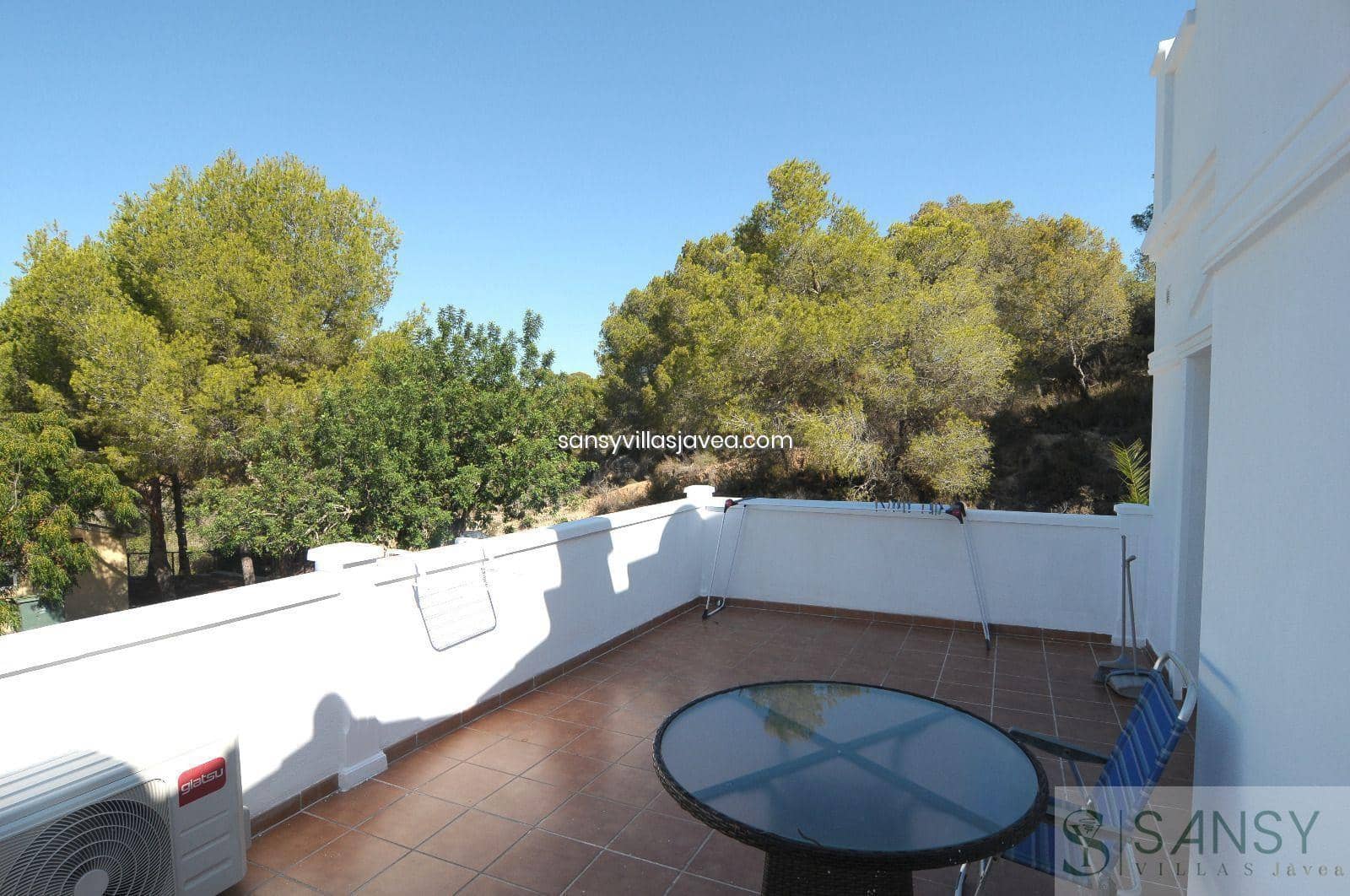 3 soverom Villa til salgs i Calpe / Calp med svømmebasseng garasje - € 480 000 (Ref: 8619716)