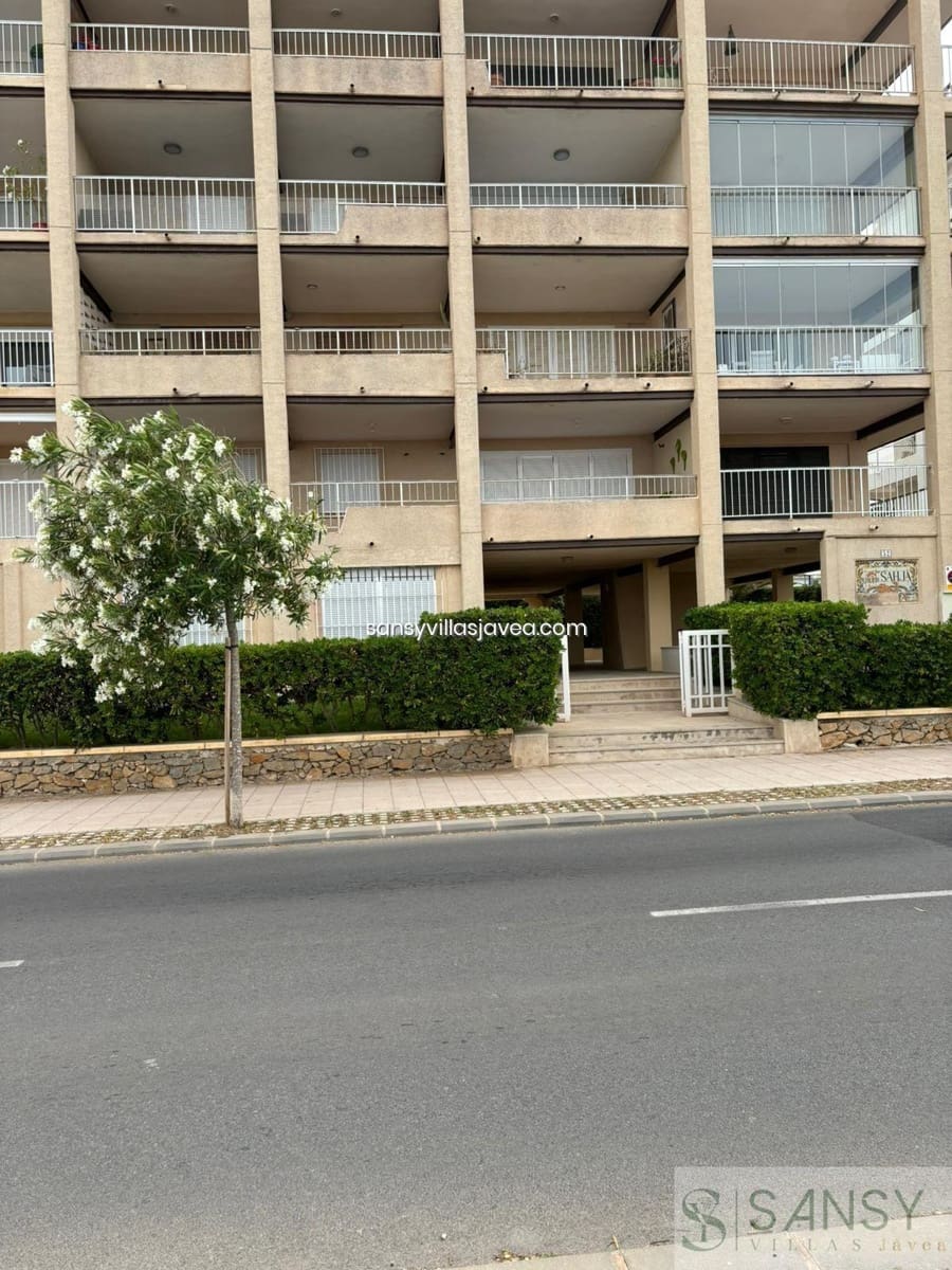 Commercieel te koop in Arenal - € 150.000 (Ref: 8727391)