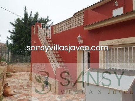 5 bedroom Villa for sale in Pedreguer with garage - € 400,000 (Ref: 8729106)