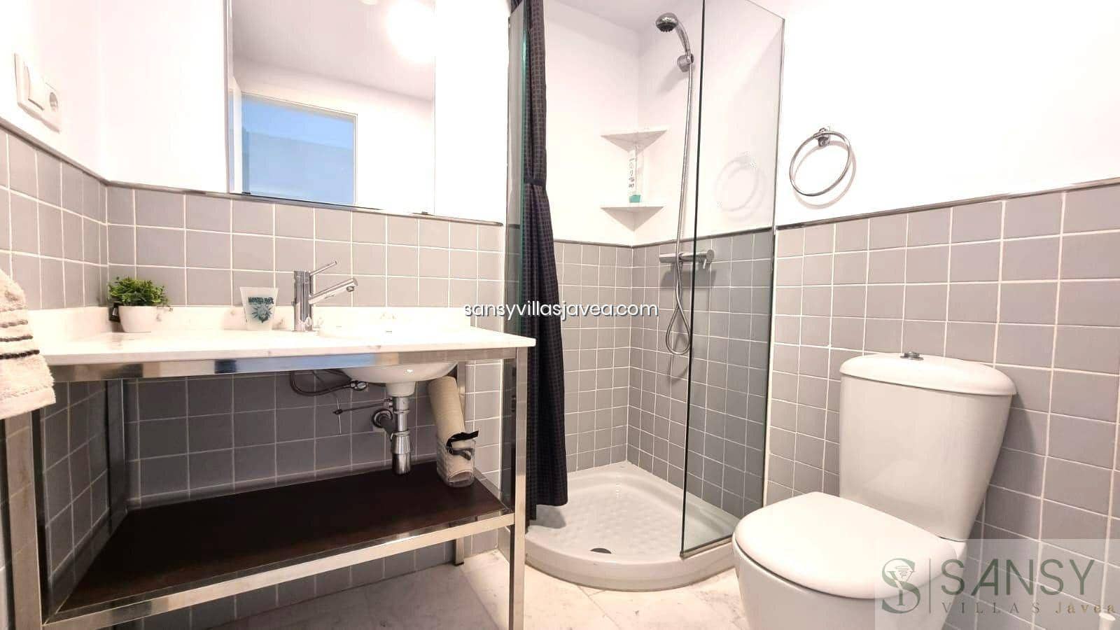 3 soveværelse Penthouse til leje i Javea / Xabia med swimmingpool - € 1.700 (Ref: 8740992)