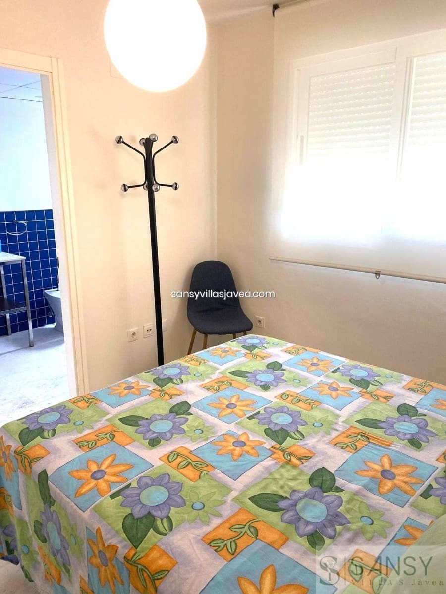 3 soveværelse Penthouse til leje i Javea / Xabia med swimmingpool - € 1.700 (Ref: 8740992)