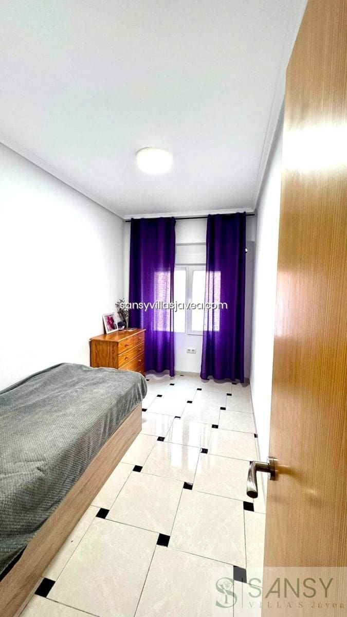 3 soverom Leilighet til salgs i Denia - € 182 000 (Ref: 8783428)