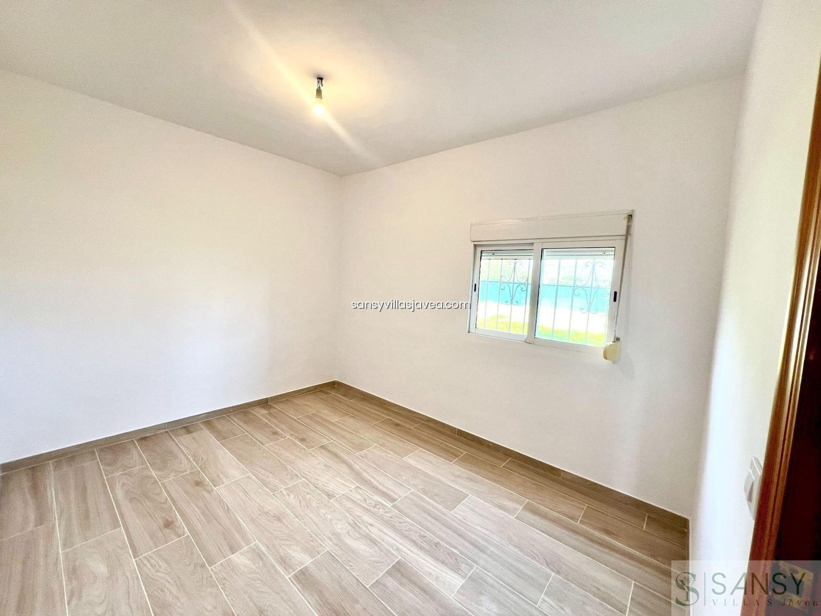 4 soverom Villa til salgs i Arenal - € 549 000 (Ref: 8805748)