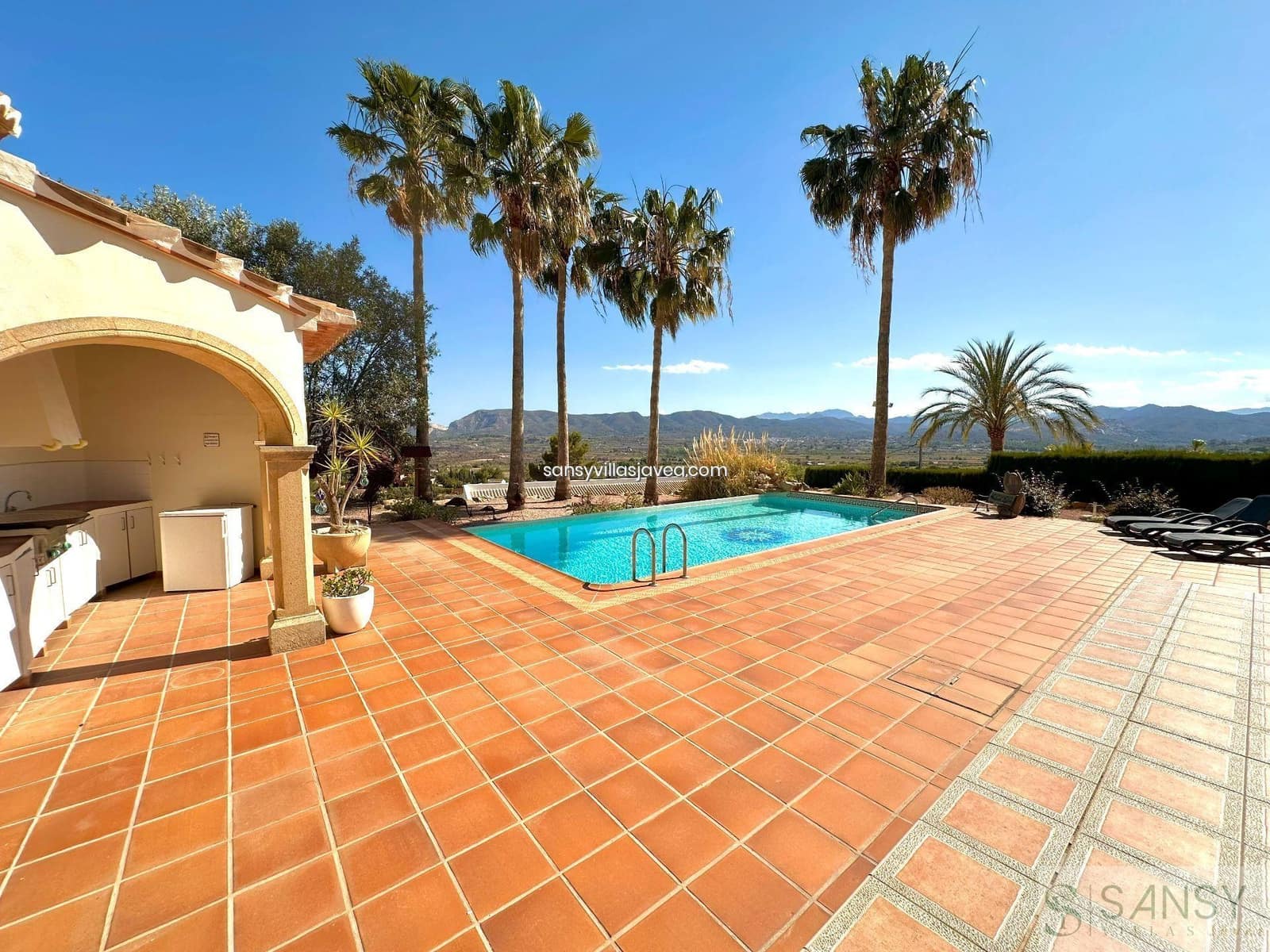 6 makuuhuone Huvila myytävänä paikassa Javea / Xabia mukana 
autotalli - 1 499 000 € (Ref: 8857091)