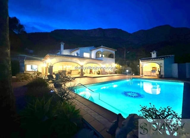 6 slaapkamer Villa te koop in Montgó - Ermita, Javea / Xàbia met garage - € 1.499.000 (Ref: 8857091)