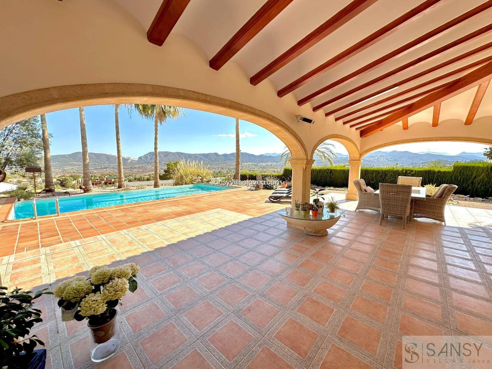 6 makuuhuone Huvila myytävänä paikassa Javea / Xabia mukana 
autotalli - 1 499 000 € (Ref: 8857091)