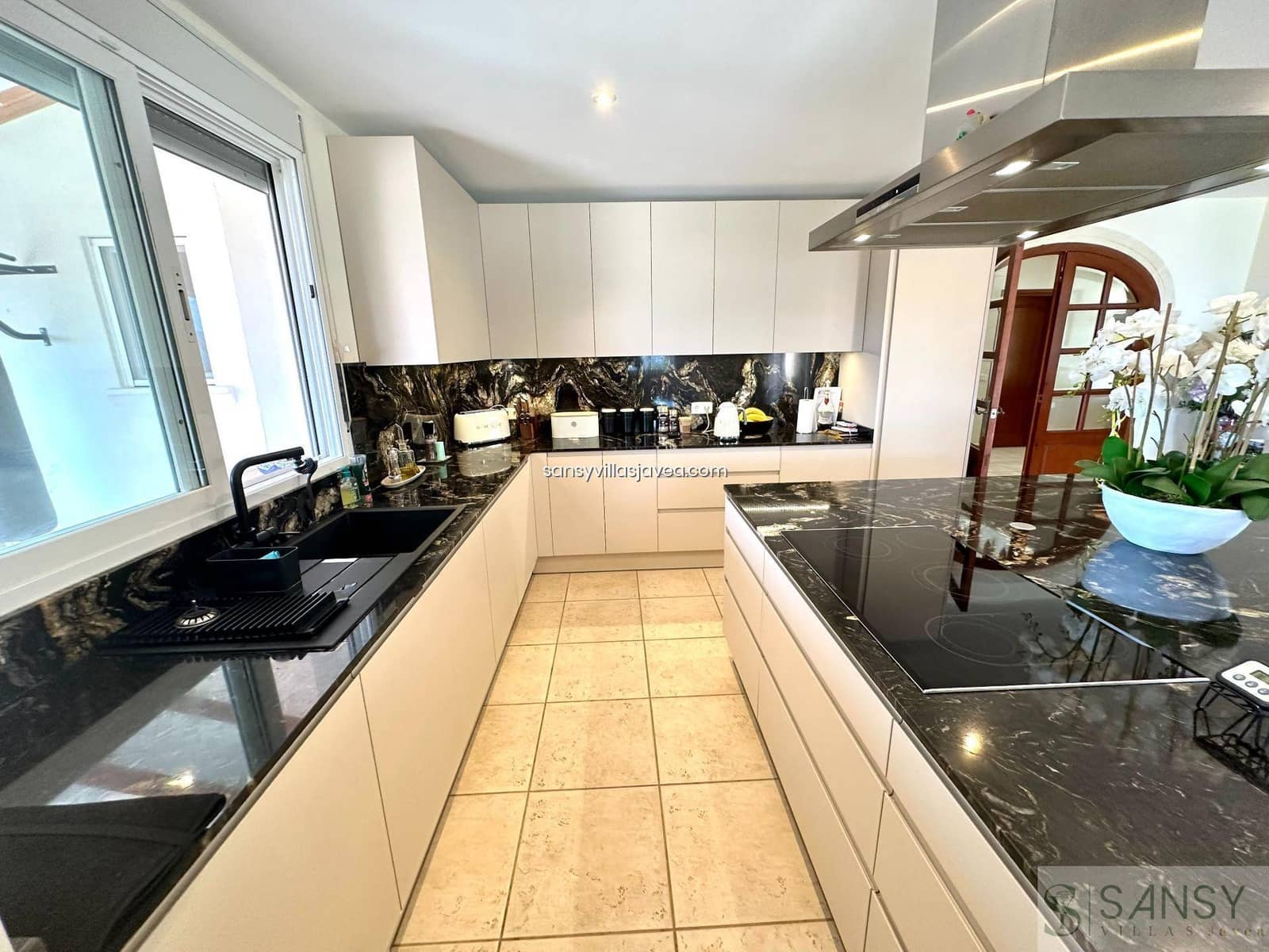 6 makuuhuone Huvila myytävänä paikassa Javea / Xabia mukana 
autotalli - 1 499 000 € (Ref: 8857091)