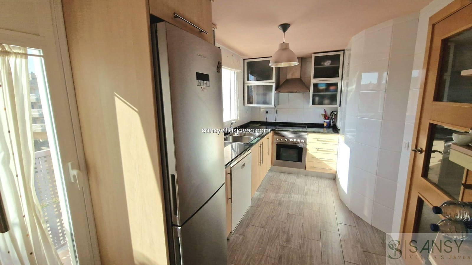 3 soveværelse Penthouse til salg i Arenal med swimmingpool garage - € 529.000 (Ref: 8860269)