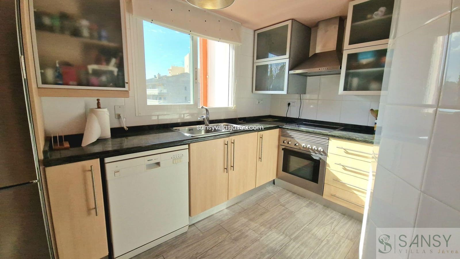 3 soveværelse Penthouse til salg i Arenal med swimmingpool garage - € 529.000 (Ref: 8860269)