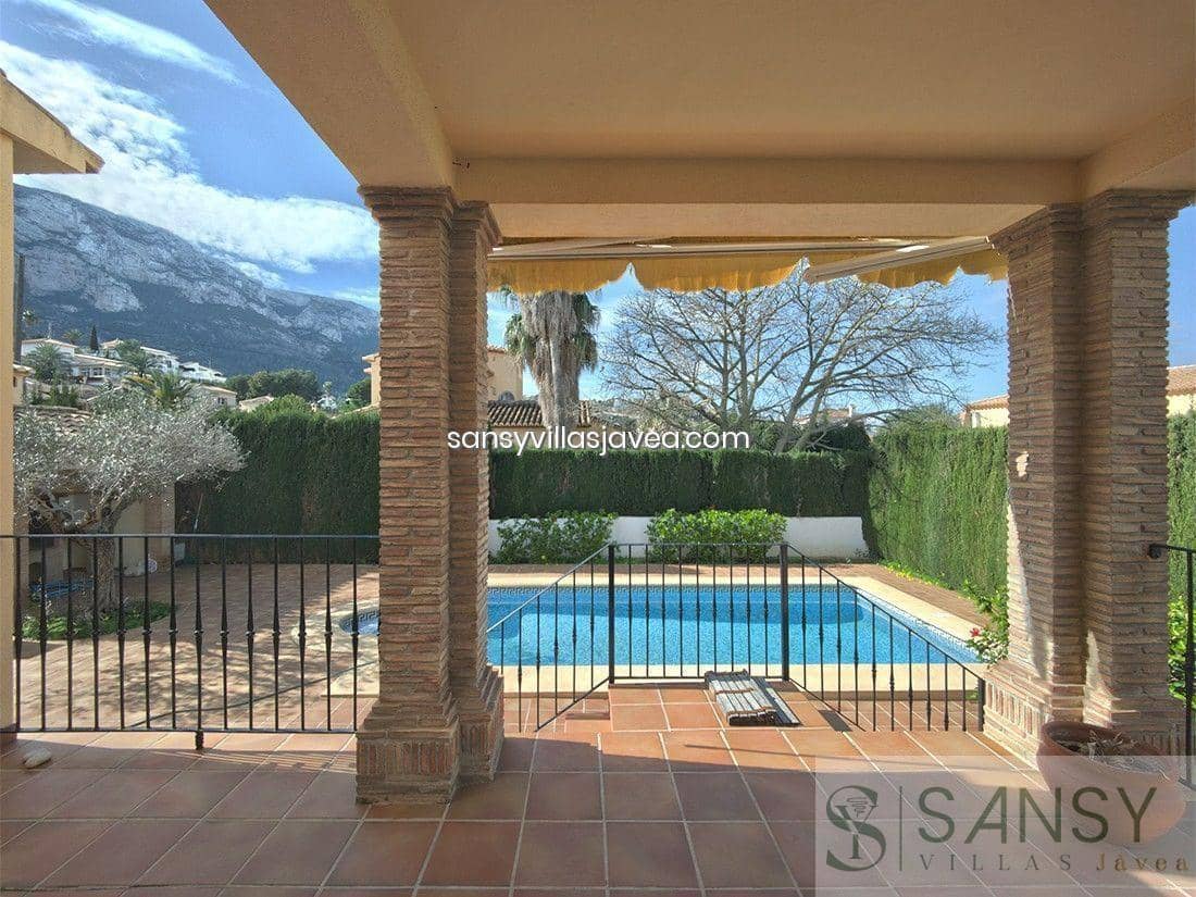 5 makuuhuone Huvila myytävänä paikassa Denia mukana 
autotalli - 795 000 € (Ref: 8860271)