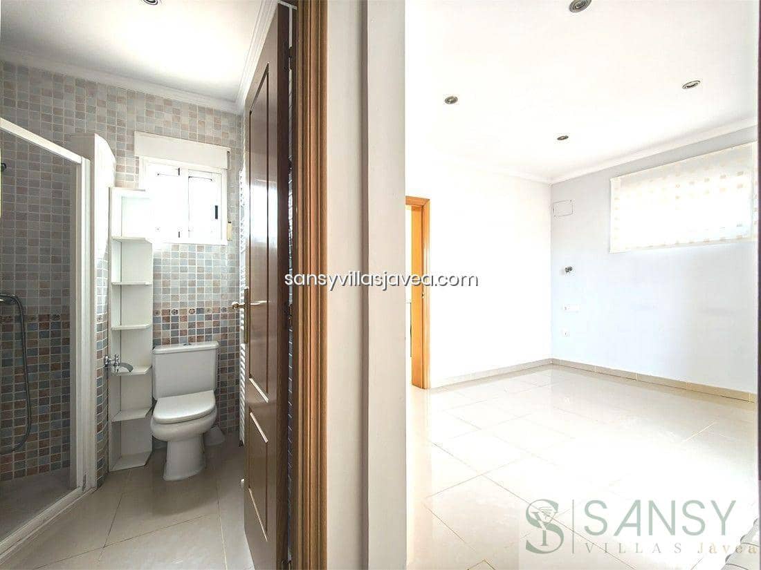 5 makuuhuone Huvila myytävänä paikassa Denia mukana 
autotalli - 795 000 € (Ref: 8860271)