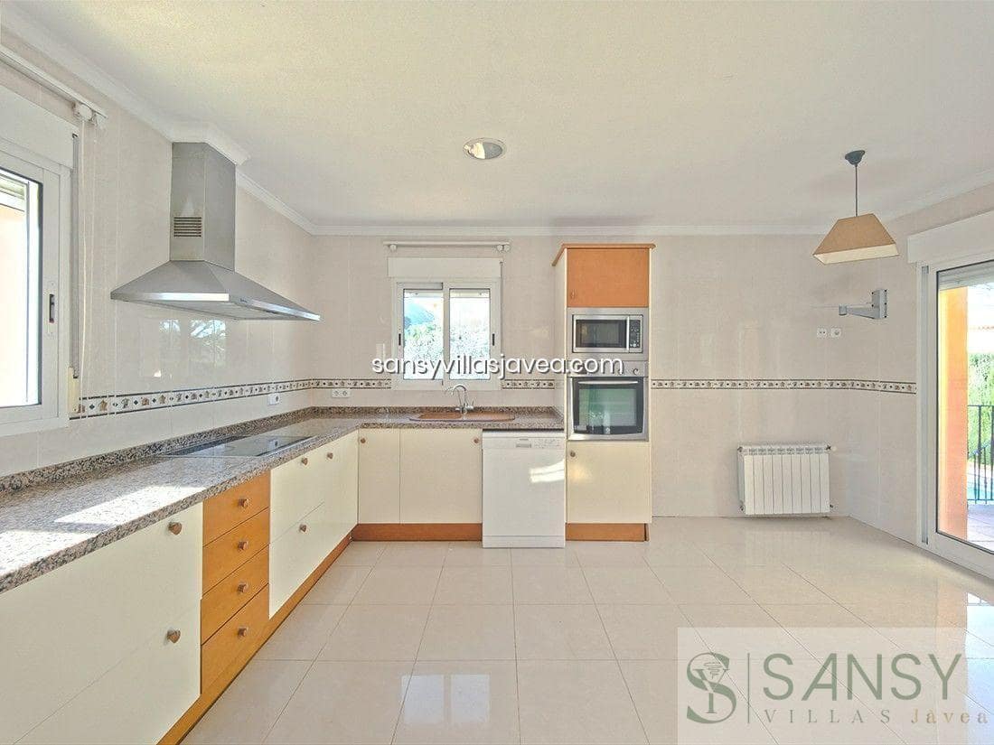 5 makuuhuone Huvila myytävänä paikassa Denia mukana 
autotalli - 795 000 € (Ref: 8860271)