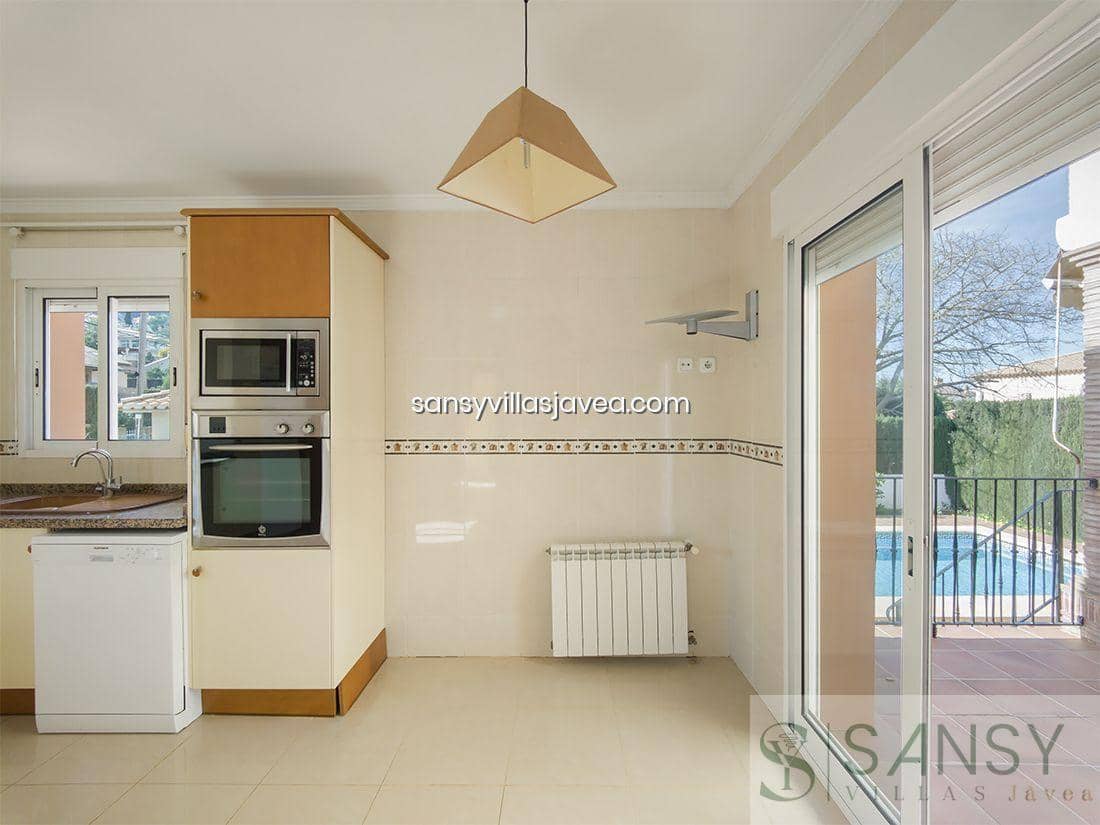 5 makuuhuone Huvila myytävänä paikassa Denia mukana 
autotalli - 795 000 € (Ref: 8860271)