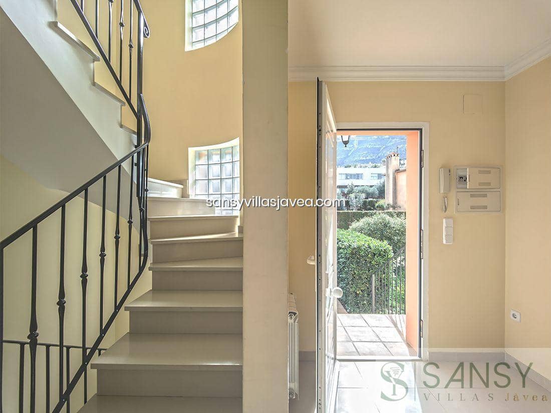 5 makuuhuone Huvila myytävänä paikassa Denia mukana 
autotalli - 795 000 € (Ref: 8860271)