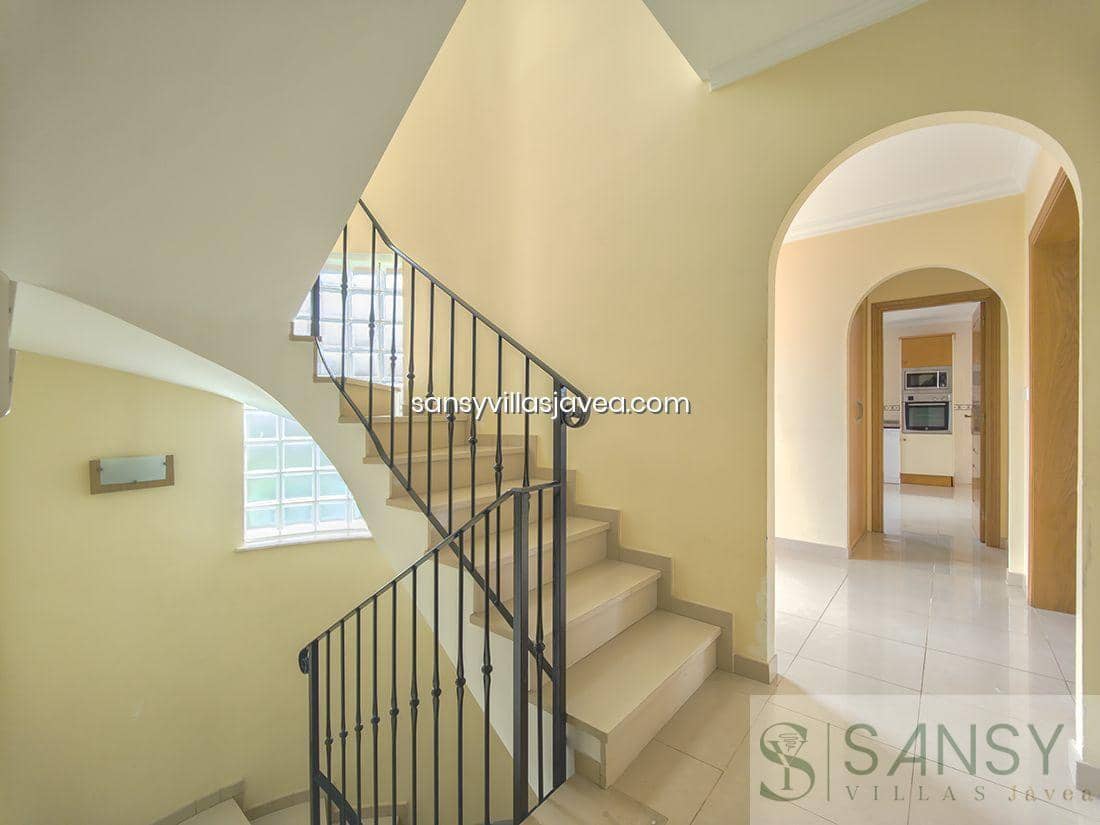 5 makuuhuone Huvila myytävänä paikassa Denia mukana 
autotalli - 795 000 € (Ref: 8860271)