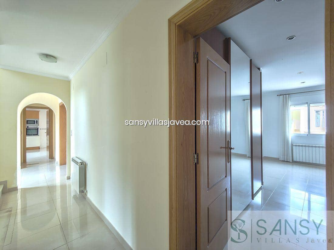 5 makuuhuone Huvila myytävänä paikassa Denia mukana 
autotalli - 795 000 € (Ref: 8860271)