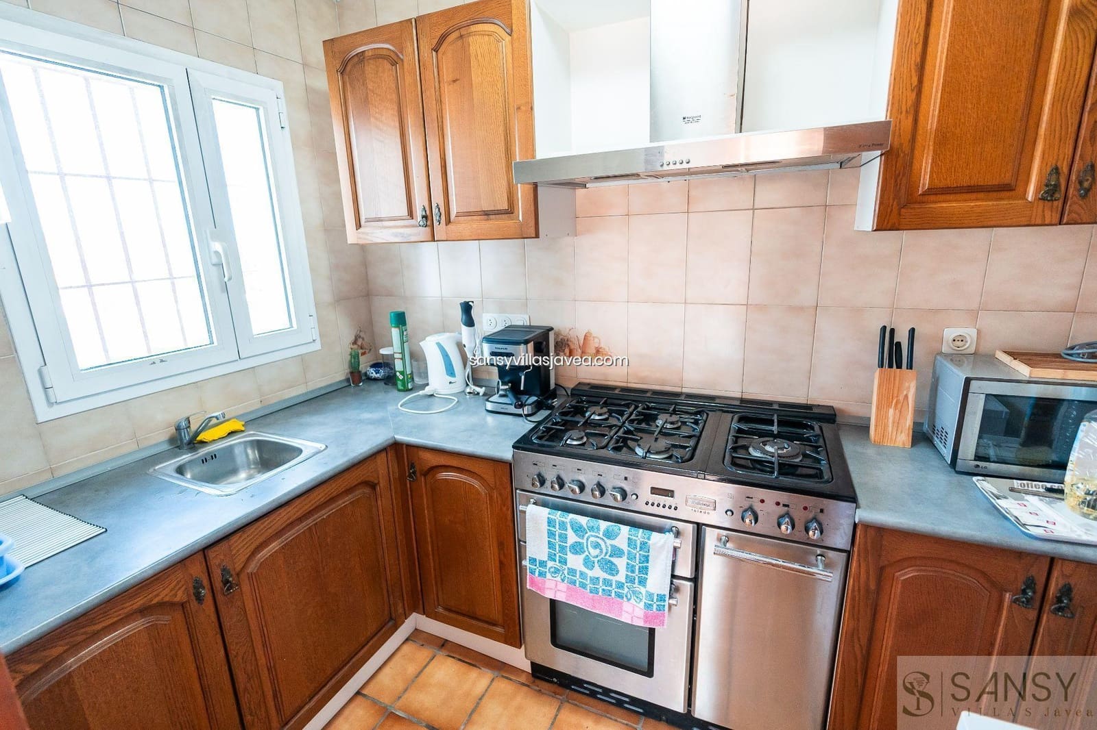 4 soveværelse Villa til salg i Pinosol - € 649.000 (Ref: 8905028)