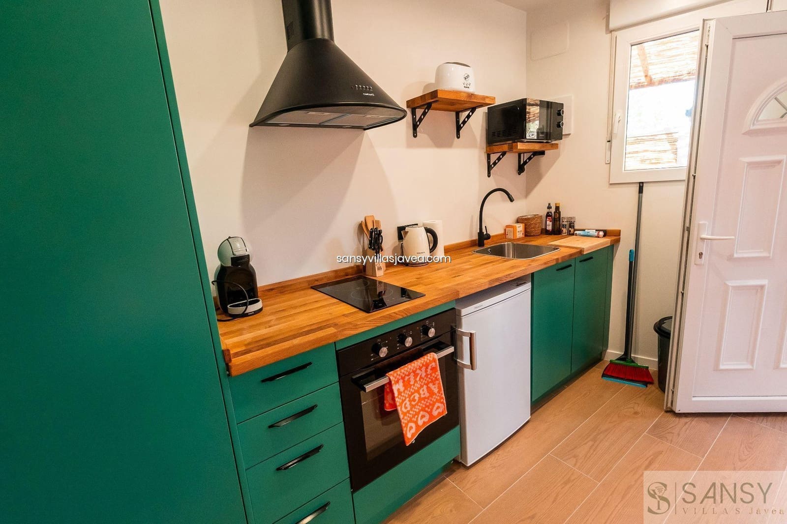 4 soveværelse Villa til salg i Pinosol - € 649.000 (Ref: 8905028)